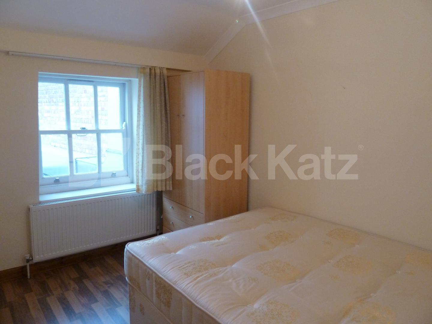 			NEW INSTRUCTION , 1 Bedroom, 1 bath, 1 reception Flat			 OLD STREET EC1V 9BD, OLD STREET  